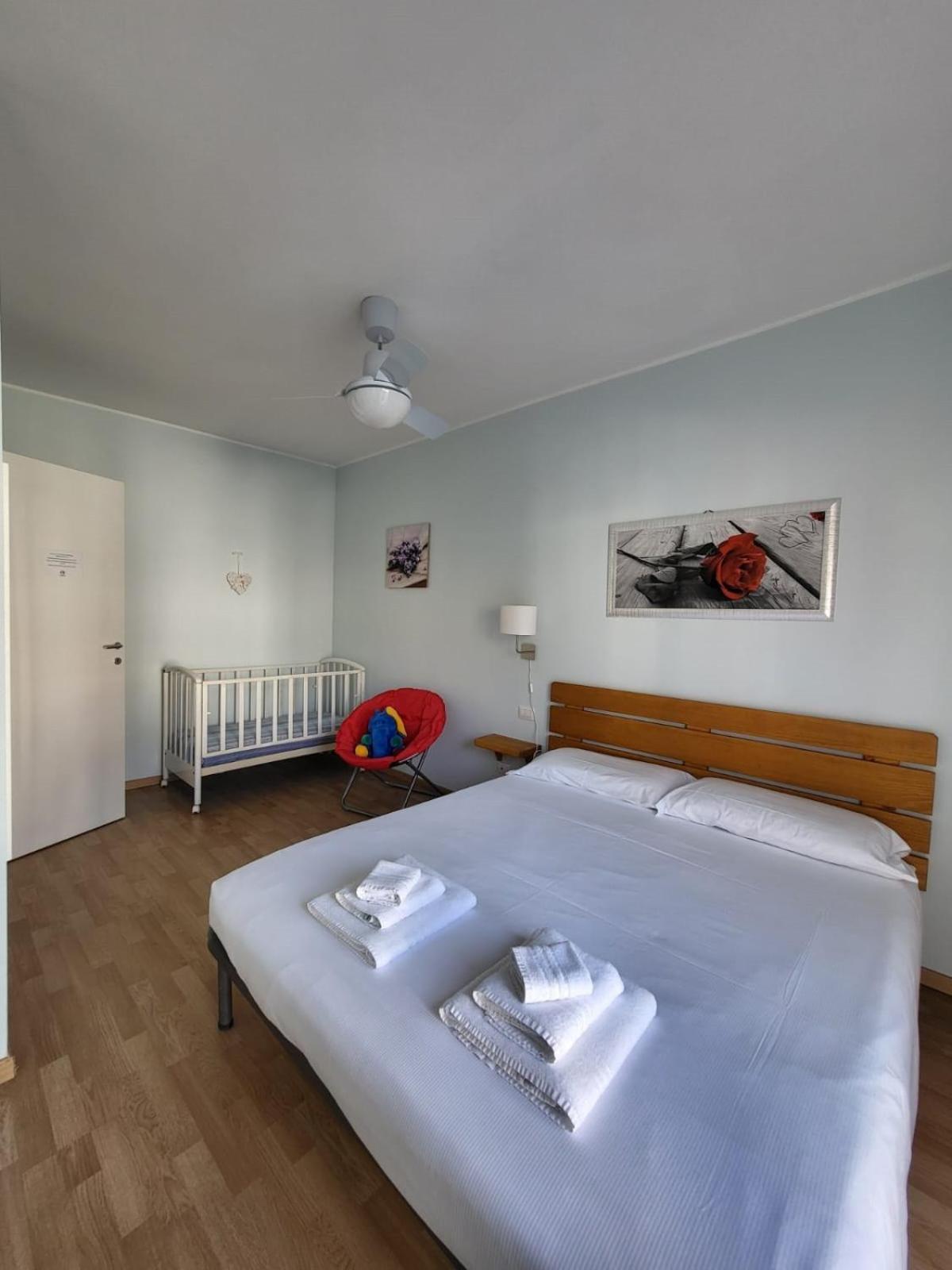 Red Apartment - Residenza Silvana Verbania Zewnętrze zdjęcie
