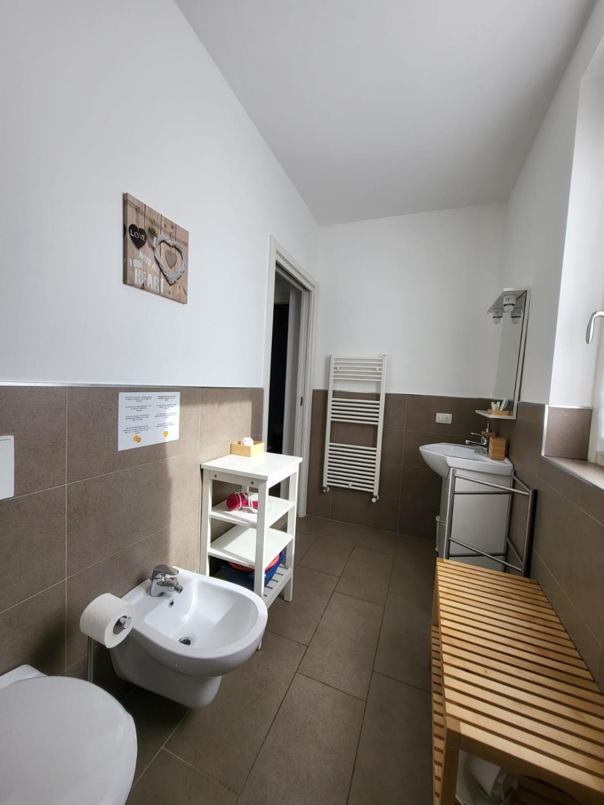 Red Apartment - Residenza Silvana Verbania Zewnętrze zdjęcie