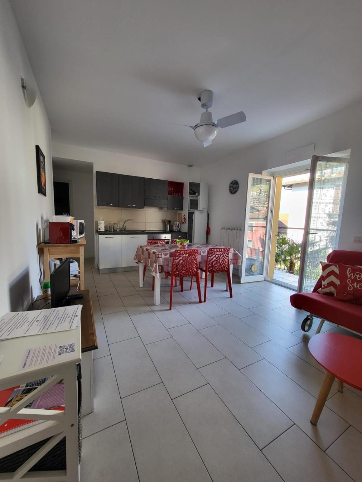 Red Apartment - Residenza Silvana Verbania Zewnętrze zdjęcie